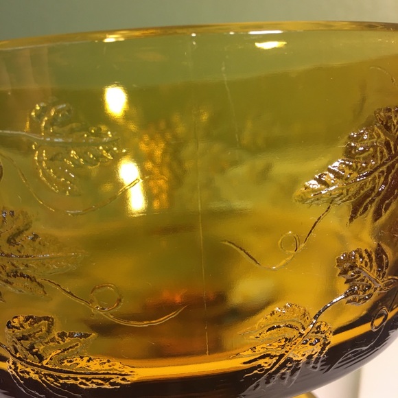 Vintage Indiana Glass Amber Pedestal Bowl - Picture 11 of 12